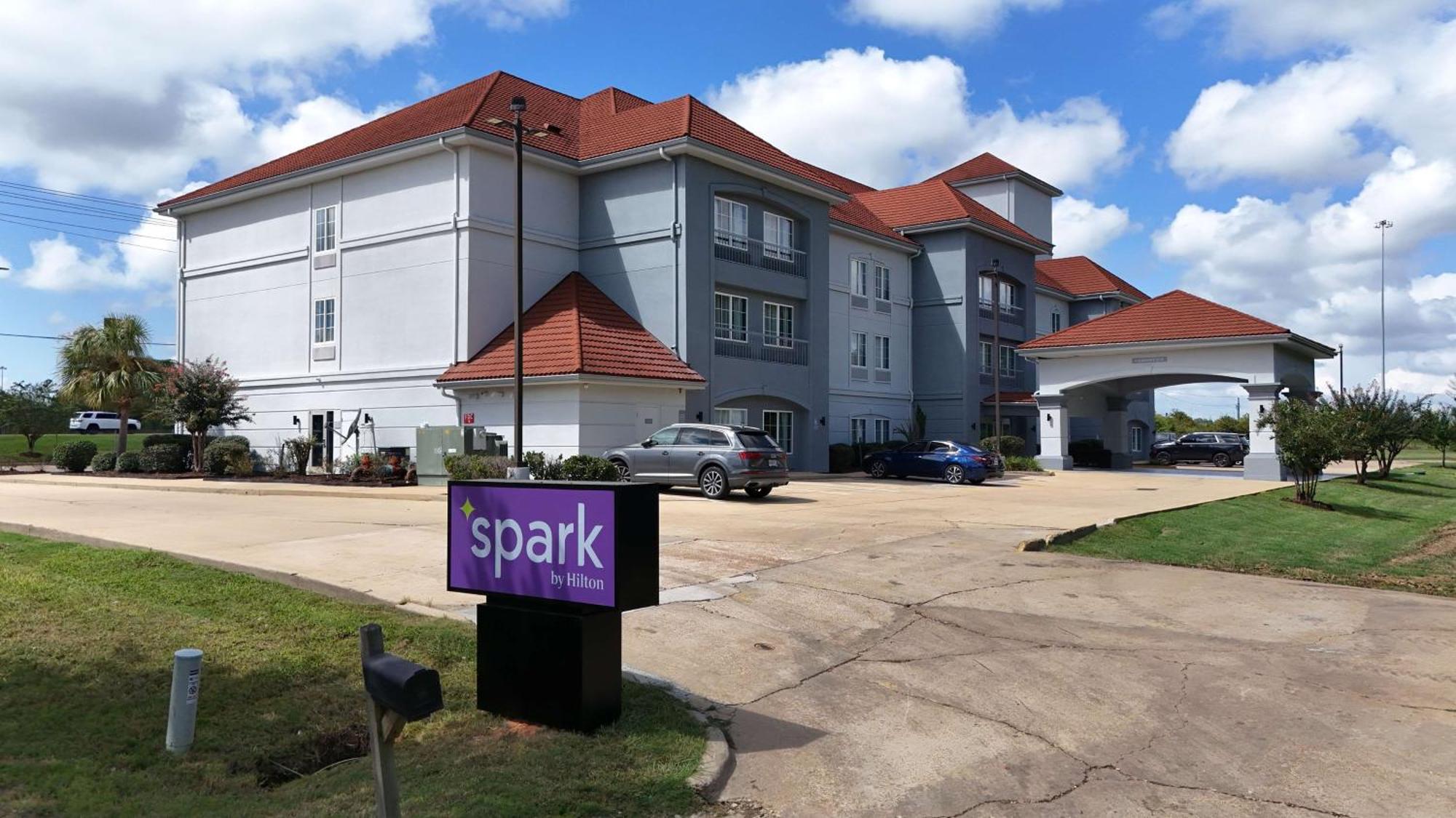 Spark By Hilton Brandon Eksteriør bilde